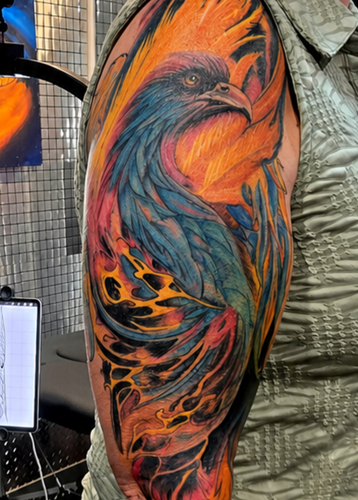 Tatouage de phénix en couleur
